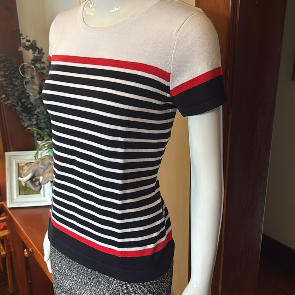NWT northern reflections size small cotton Striped Black and White Women's Top